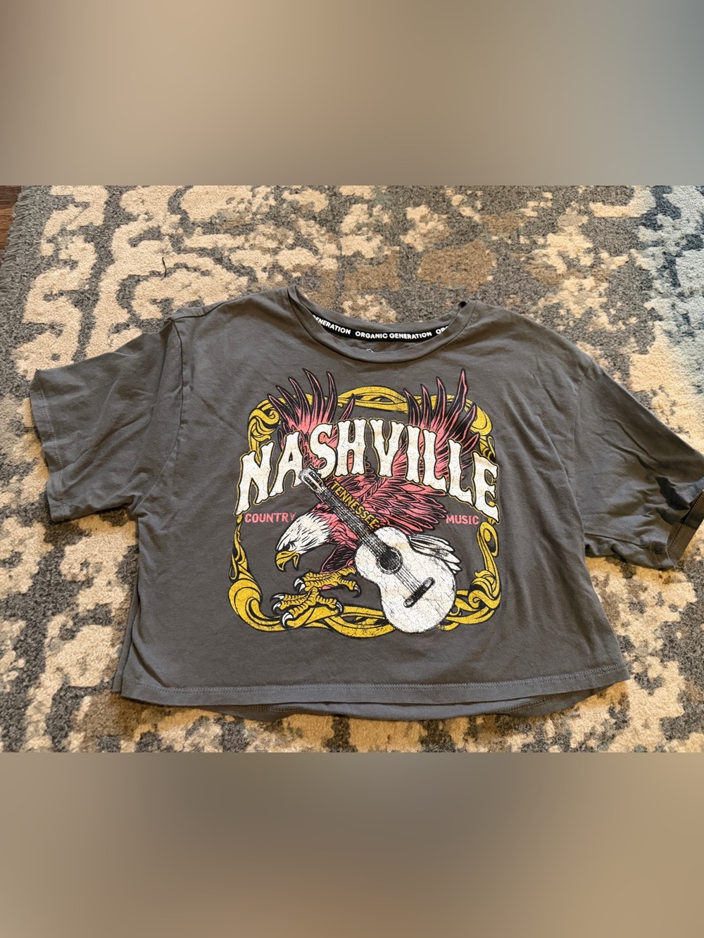 Junior’s Organic Generation Nashville Crop Tee Size Medium